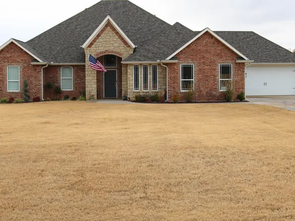 1319 Poko Mountain Ln, Lawton, OK 73507