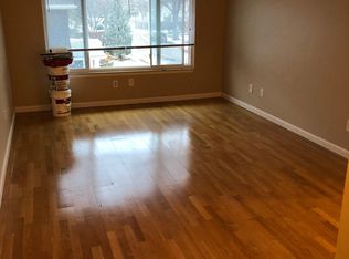 950 Ann St APT 301, Birmingham, MI