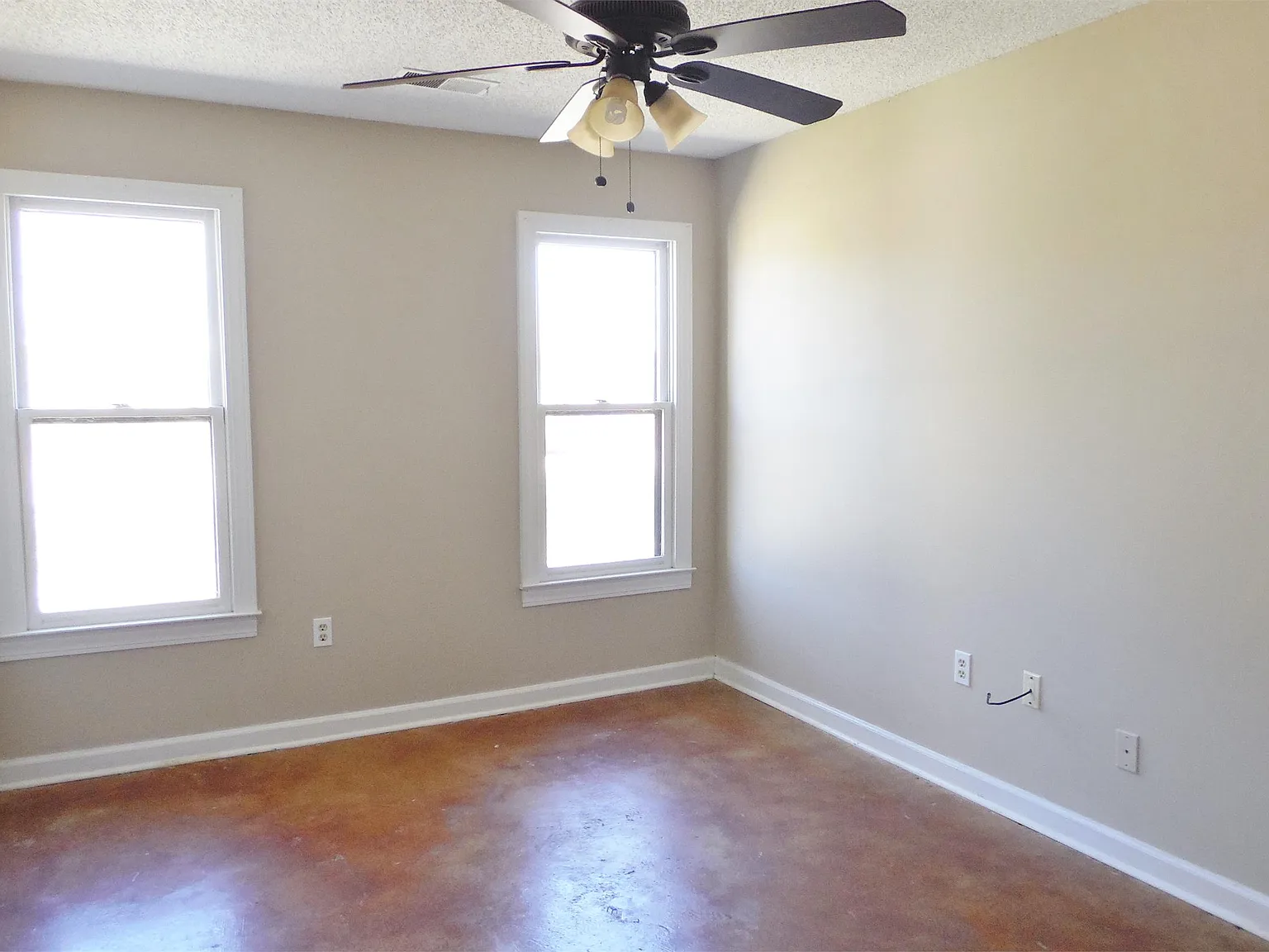 2868 Hampton Court Memphis, TN 38016 - 1 — Photo 3