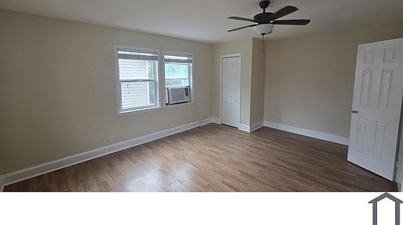3rd image of 4921 Avenue O #Rr