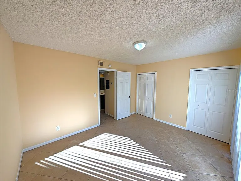 6415 S Roberts Ave #105 — Photo 7