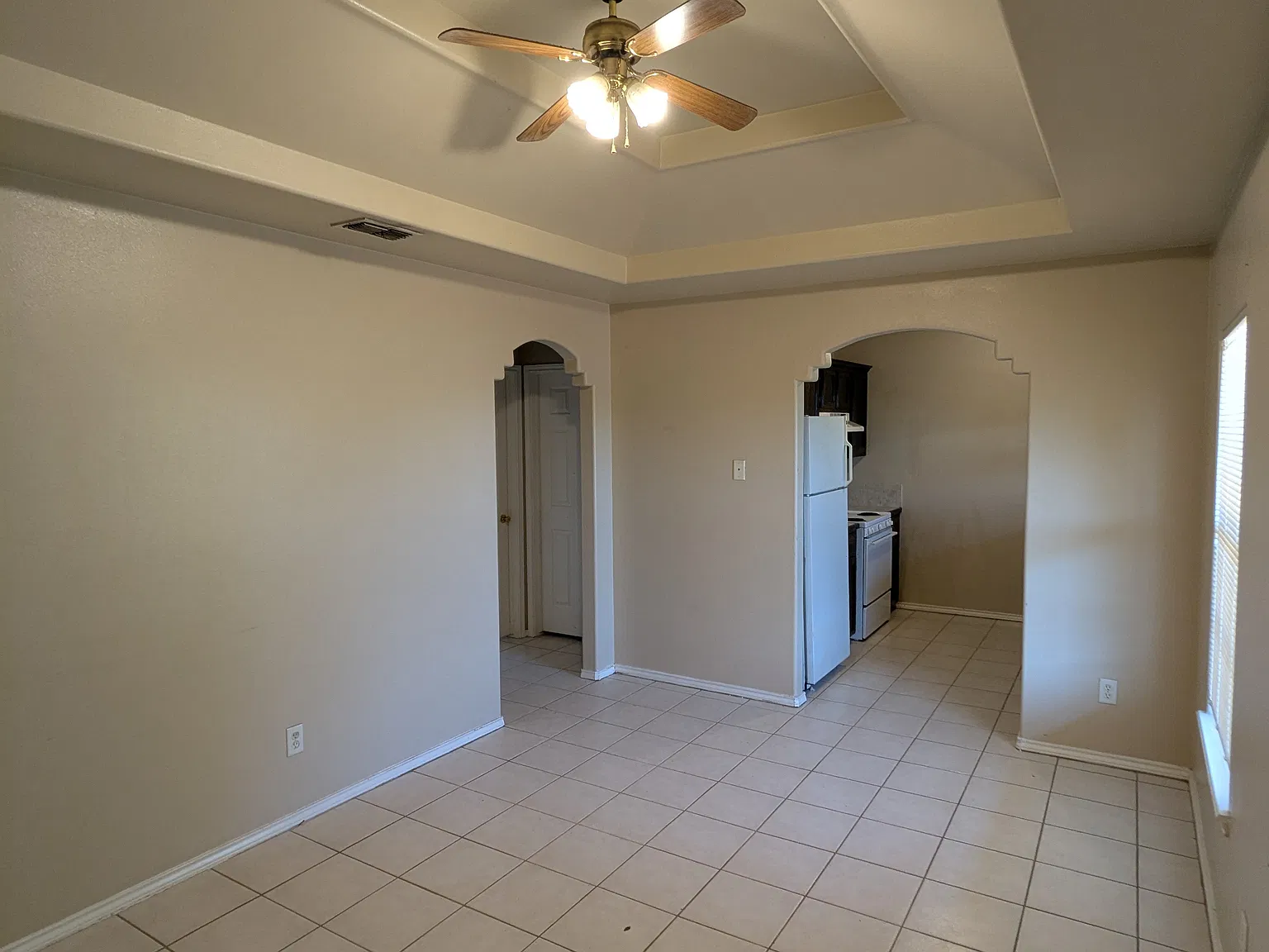2 bed, 1100 sqft, $850 — Photo 3