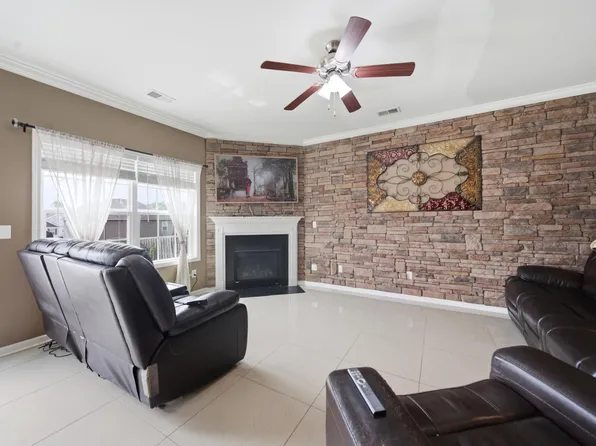 543 Walking Ln, Lexington, SC 29073