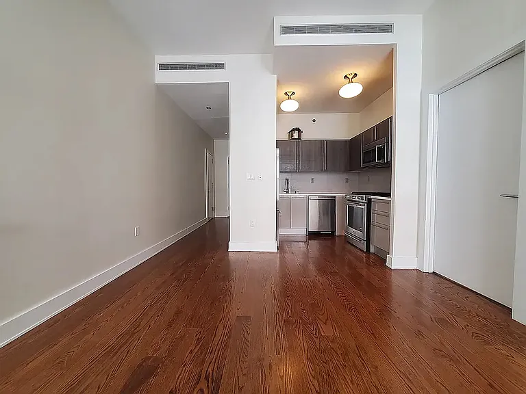 68 Livingston St #3A — Photo 4
