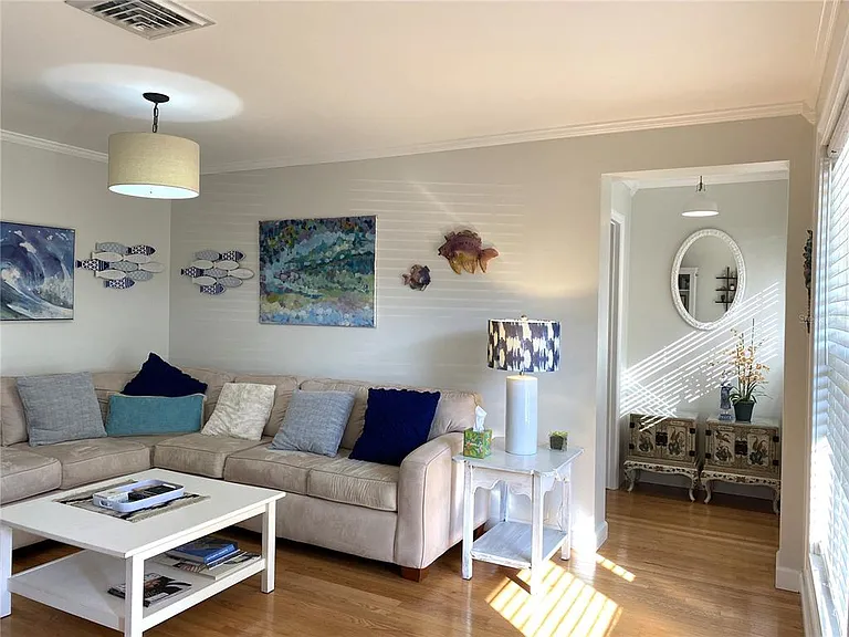 2403 Browning St — Photo 2