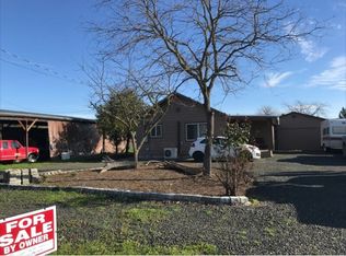 3697 Carnes Rd, Roseburg, OR 97471