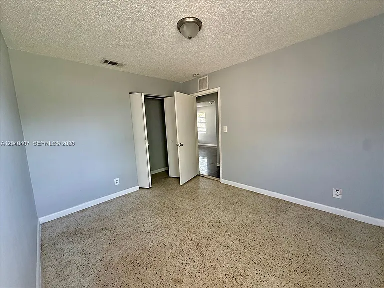 820 NW 4th Ave — Photo 10