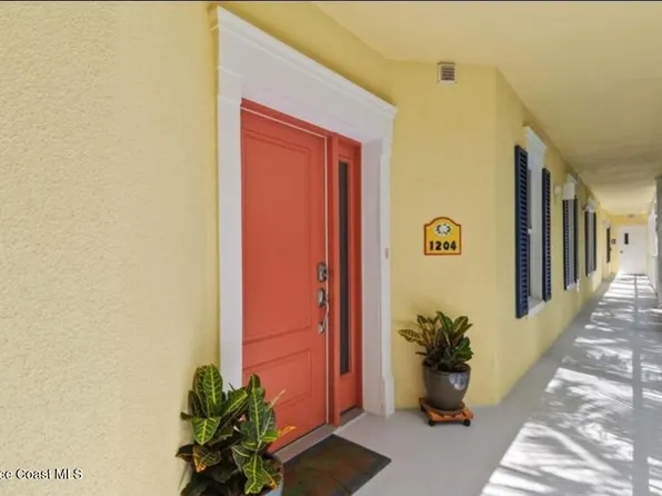 1 8th Ave APT 1204, Indialantic, FL 32903