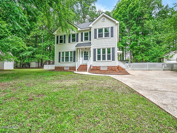 2nd image of 1732 Acorn Ridge Road