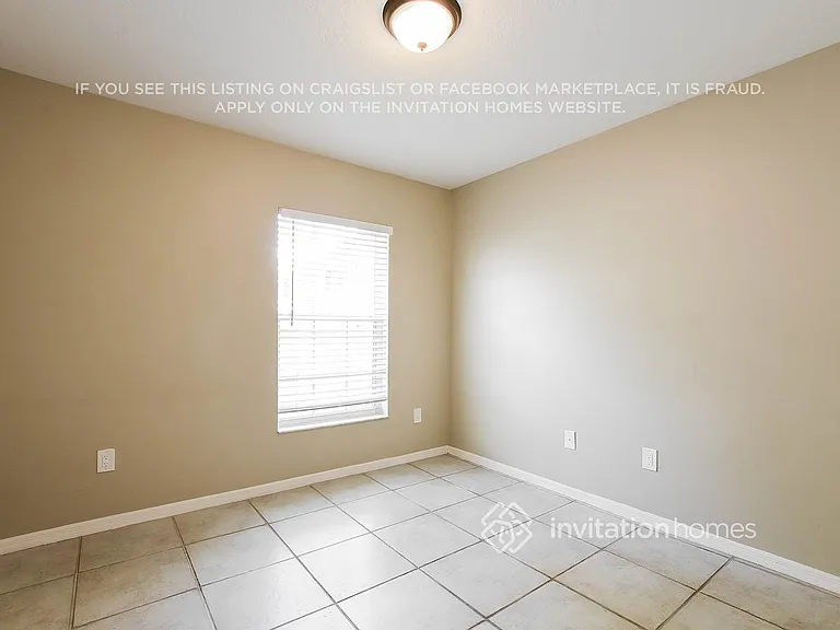 829 W Charing Cross Cir — Photo 14