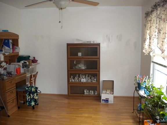 4th image of 8377 Woodcreek Dr