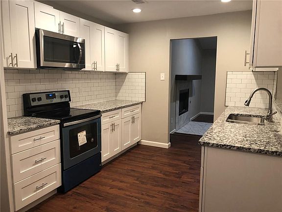 3rd image of 607 Wilson Ct