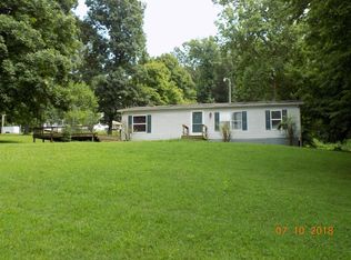 2172 Outlaw Rd, Woodlawn, TN 37191