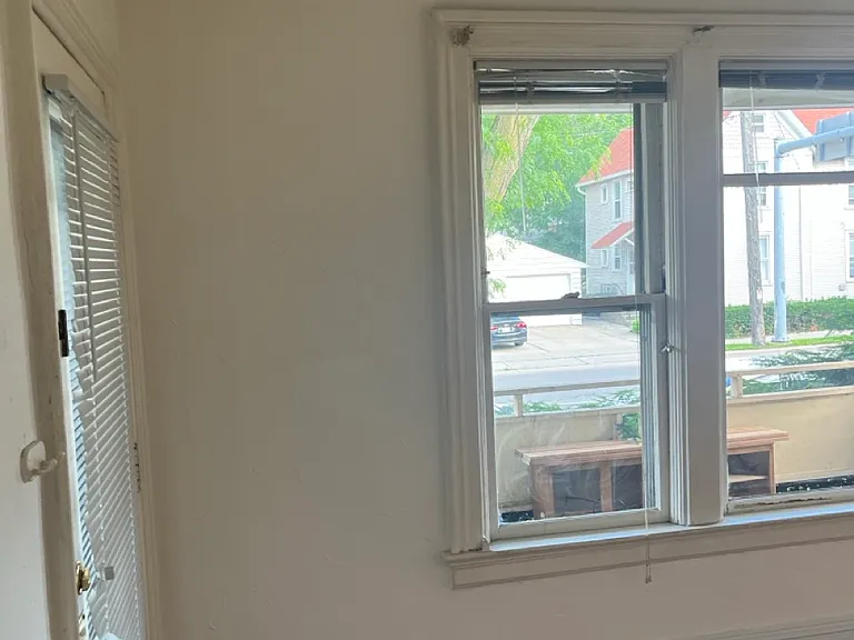 512 E Johnson St #1 — Photo 9