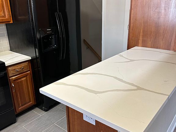 3rd image of 7848 Rockbourne Rd