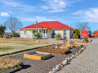 1039 Molina Rd, Belen, NM 87002