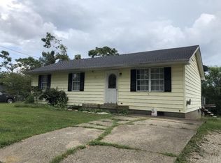 3700 Oakview Dr, Huntington, WV 25701