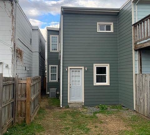 4th image of 1411 1/2 W Leigh St