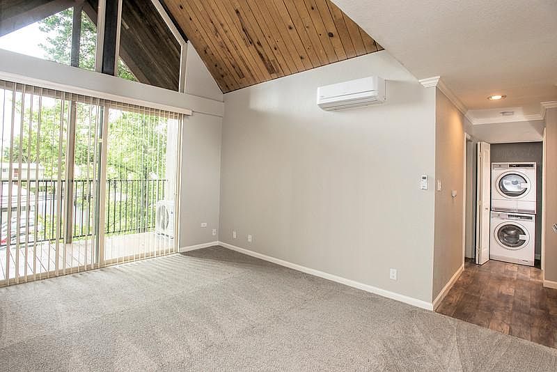 1st image of 1800 Trinity Ave #313