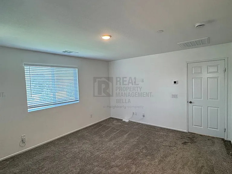 2807 Moonshimmer St — Photo 25