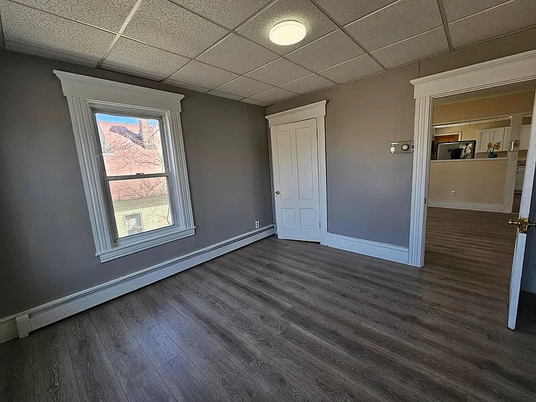 40 Putnam St #2 — Photo 9