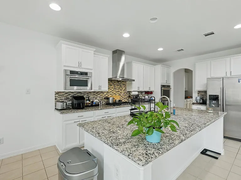 1605 Lisburn Dr — Photo 13