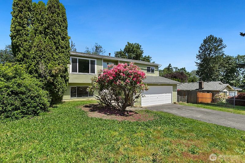 3rd image of 12630 SE 215th Street