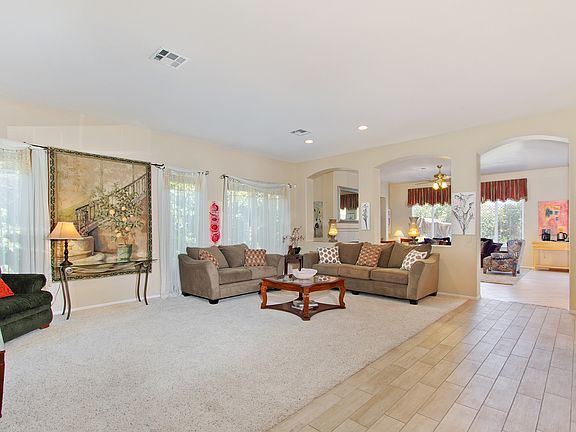4th image of 26707 Paddington Ct