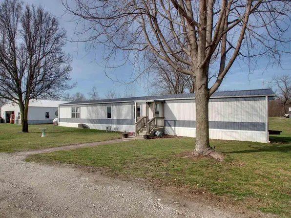 1193 E 3000th St, Clayton, IL 62324