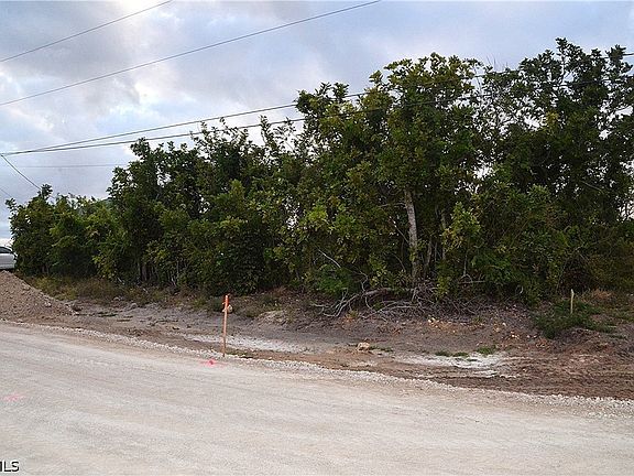 4th image of 1217 NE 13th Pl