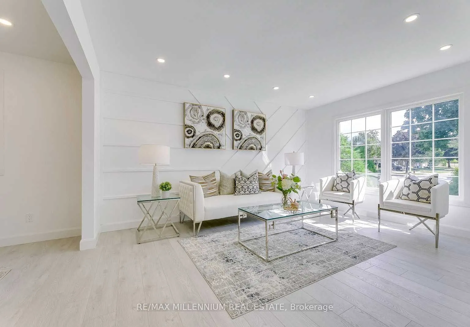 5 bed, $3,799 — Photo 2