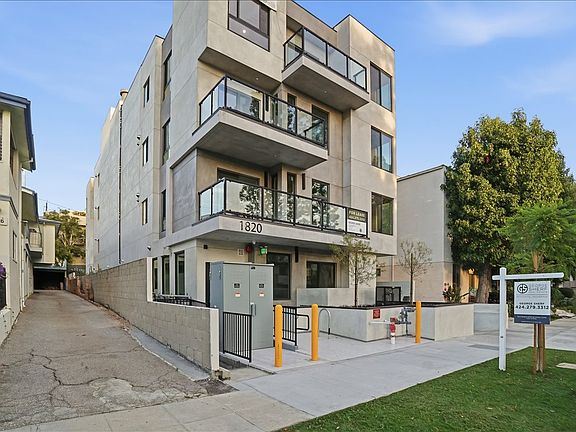 2nd image of 1820 Prosser Ave #103