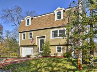 790 Whipple Rd, Tewksbury, MA 01876