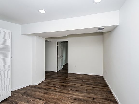 3rd image of 4016 Livingston Rd SE #5