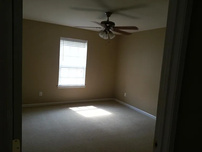 4102 Spring Creek Ln — Photo 4
