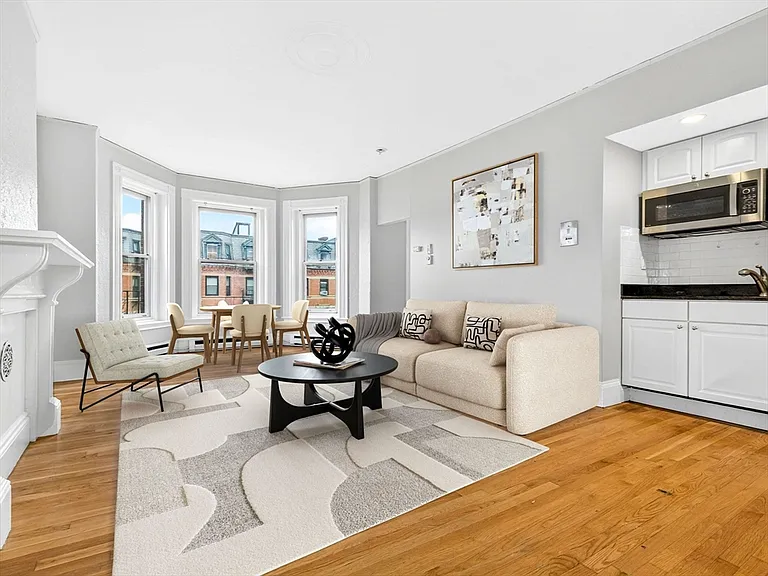 230 Newbury St #21 — Photo 1