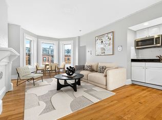 226 Newbury St APT 21, Boston, MA 02116