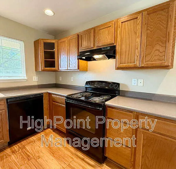 5187 Pelican St — Photo 2