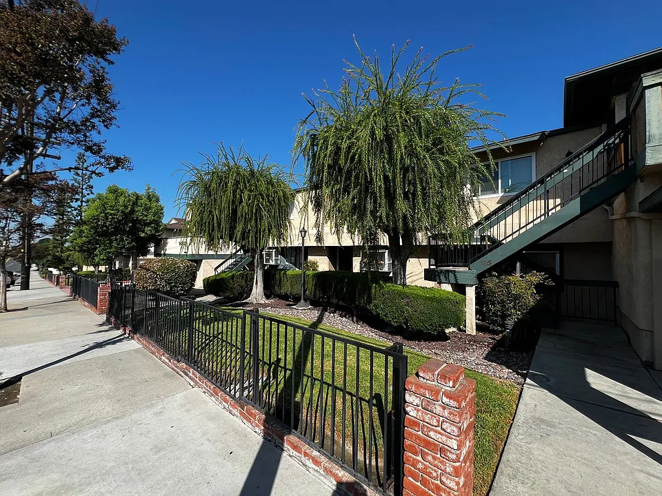 14917 Leffingwell Rd #10