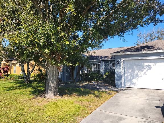 3rd image of 5257 NW South Lovett Cir