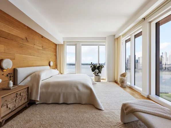 50 Bridge Park Drive image 14 of 28