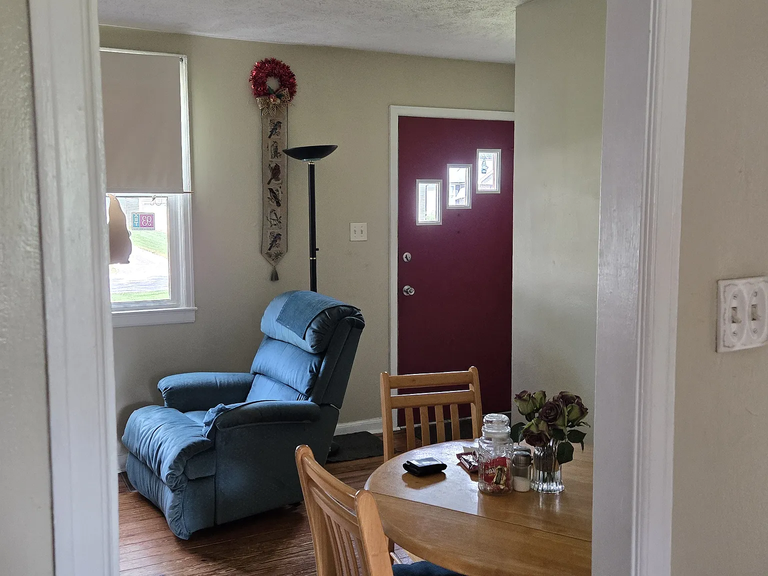 2 bed, 1700 sqft, $1,750 — Photo 2