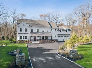 5 Castle Brooke Rd, West Harrison, NY 10604