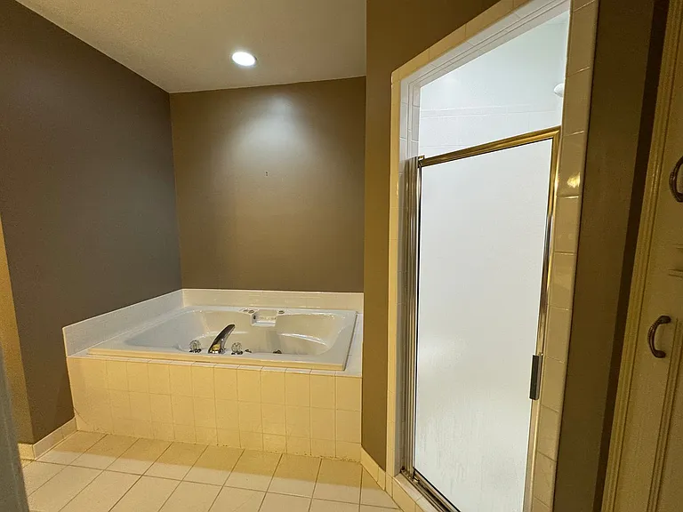 8636 Harvest Ridge Dr — Photo 17