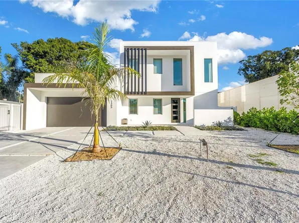 2305 Temple St, Sarasota, FL 34239