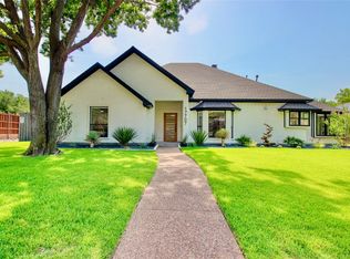 17707 Voss Rd, Dallas, TX 75287