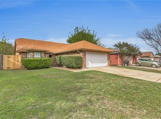 1716 Lincolnshire Way, Fort Worth, TX 76134