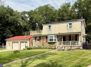 312 SW Lake Shore Dr, Millville, NJ 08332