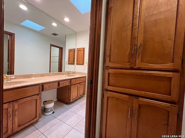 4307 Shavano Woods St — Photo 36