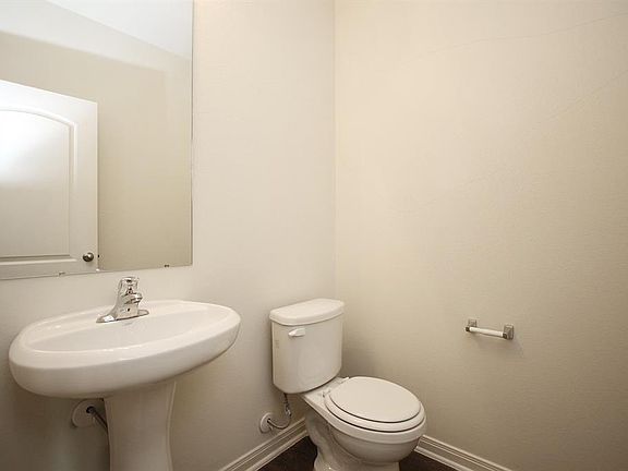 5th image of 2414 Regatta Ln